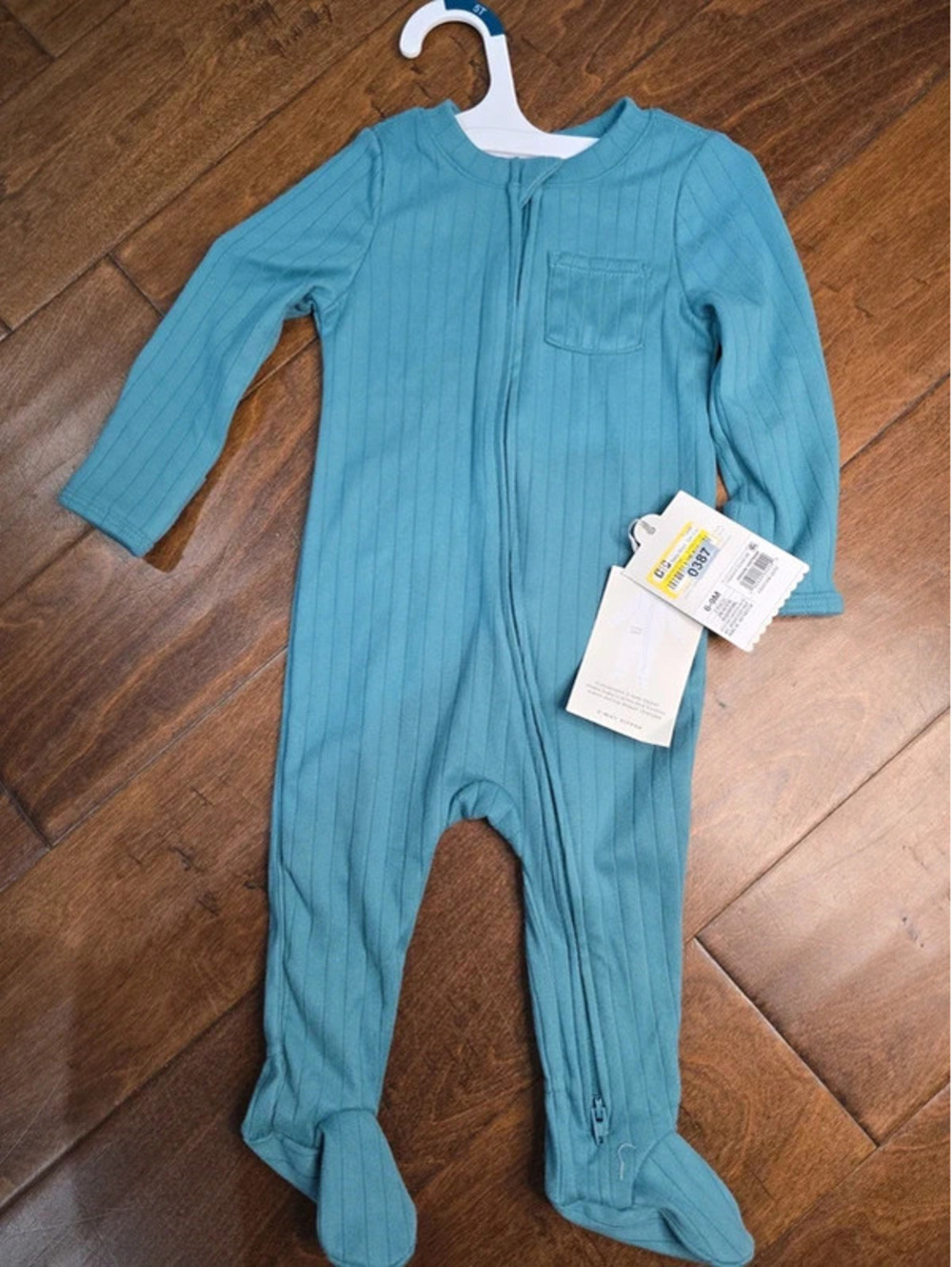 6 to 9m brand new sleeper from cloud island item 387G5